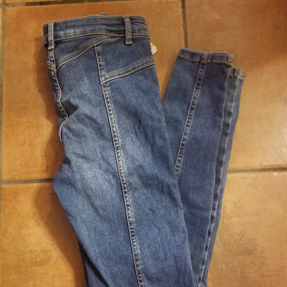 Free People Riley Skinny Jeans